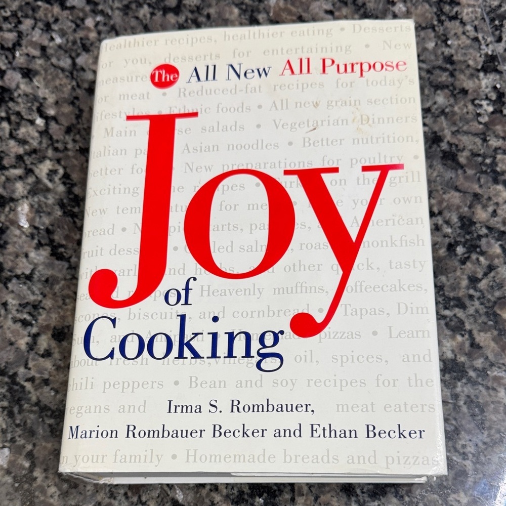Joy of Cooking Cookbook - Irma S Rombauer Marion Rombauer and Ethan Becker EUC